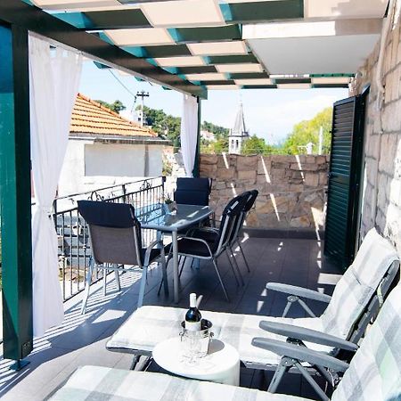 Apartman Nono Splitska Exterior foto