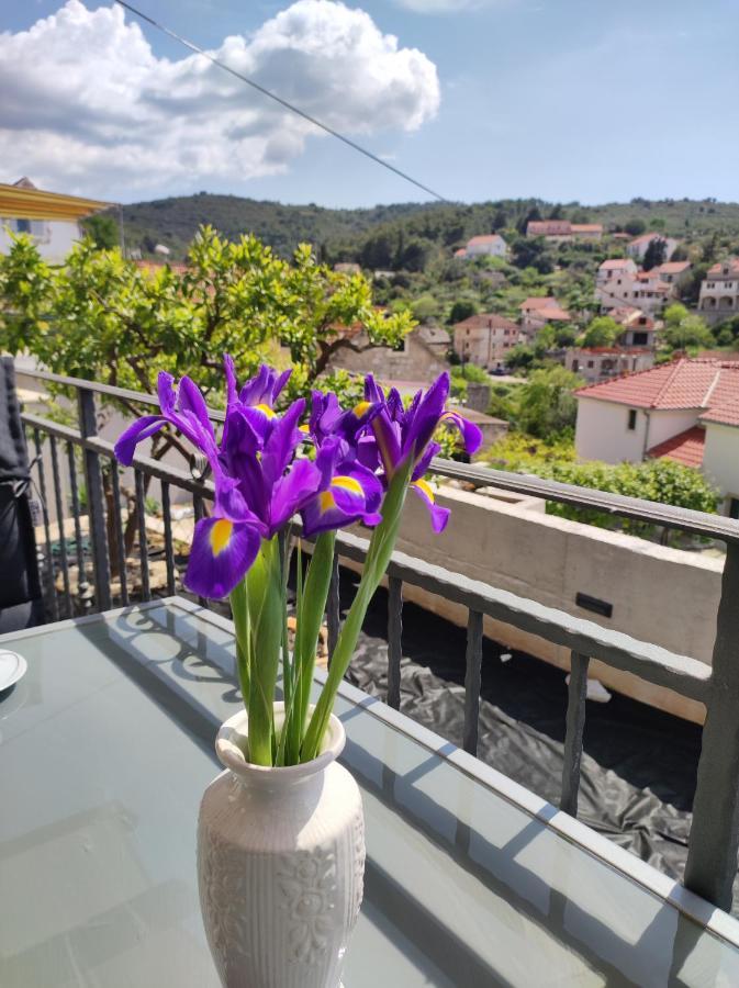 Apartman Nono Splitska Exterior foto