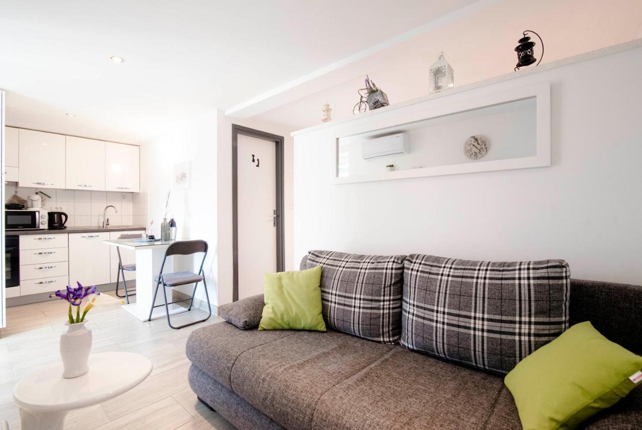 Apartman Nono Splitska Exterior foto