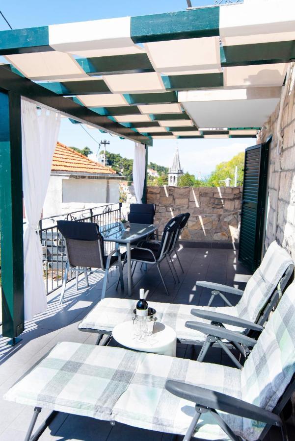Apartman Nono Splitska Exterior foto