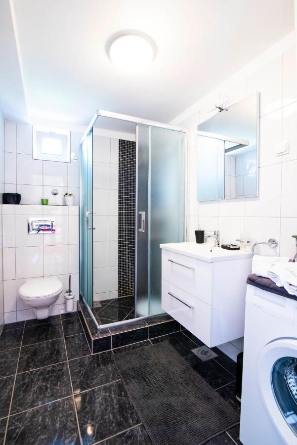 Apartman Nono Splitska Exterior foto