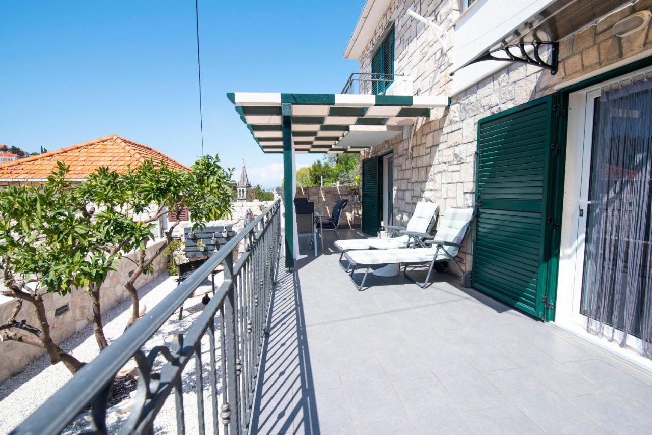 Apartman Nono Splitska Exterior foto